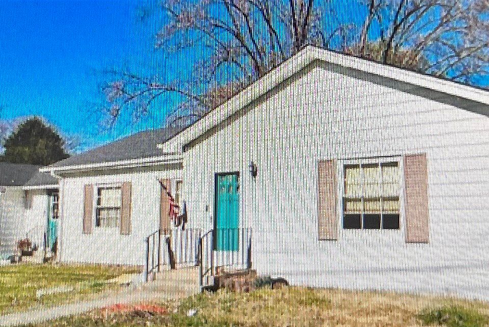 1st image of 108 Cedar St