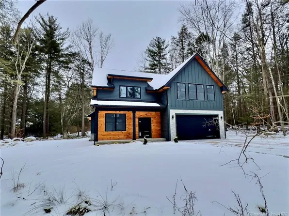 45 Dresden Circle, Goshen, CT 06756