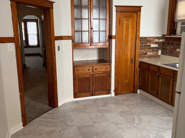 3626 Bowen St #2F, Saint Louis, MO 63116