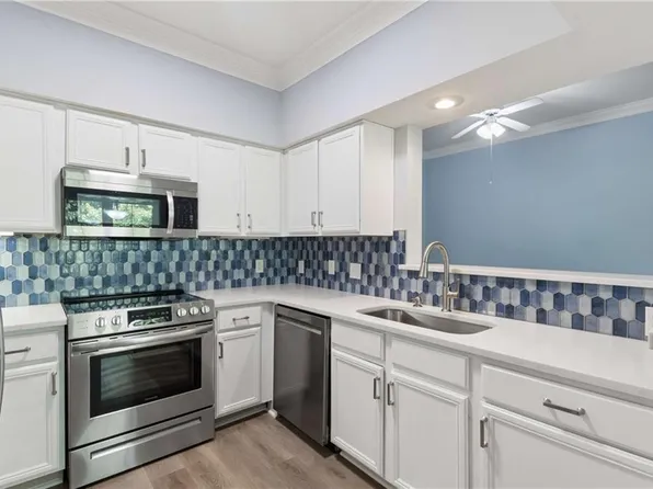3777 Peachtree Rd NE APT 1438, Brookhaven, GA 30319