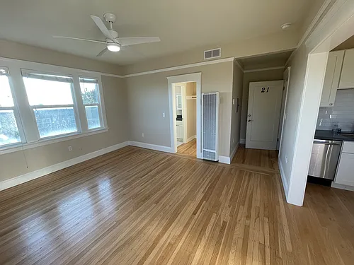 1525 Spruce St #21 Photo 1