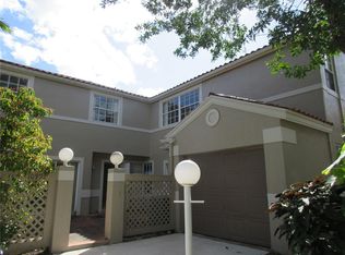 10992 Chandler Dr, Cooper City, FL 33026