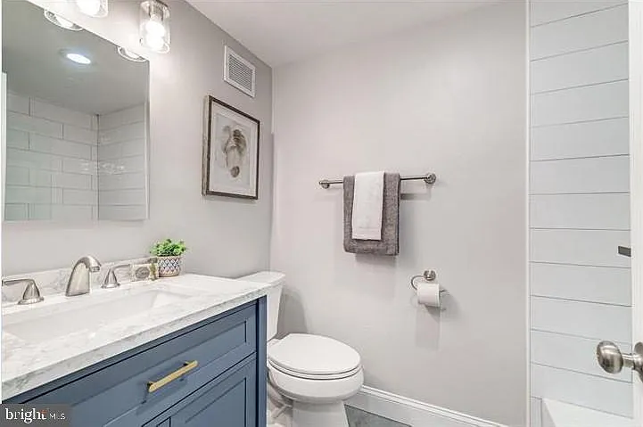 600 Roosevelt Blvd #312 — Photo 16