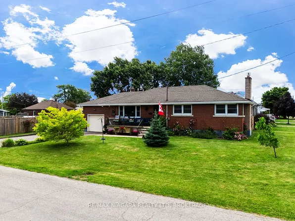 90 John St, Pt Colborne, ON L3K 1R2