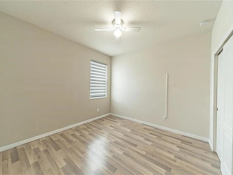 2592 Isabela Ter — Photo 25