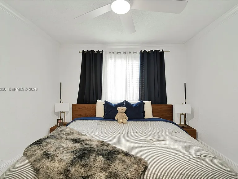 4260 SW 68th Ct — Photo 17