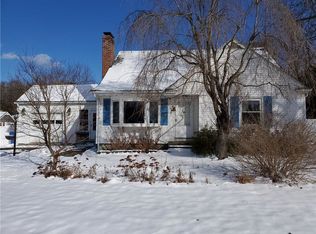 1909 Mendon Rd, Cumberland, RI 02864