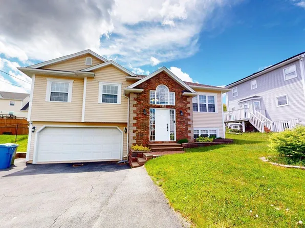 212 Rossing Dr, Middle Sackville, NS B4E 3N2