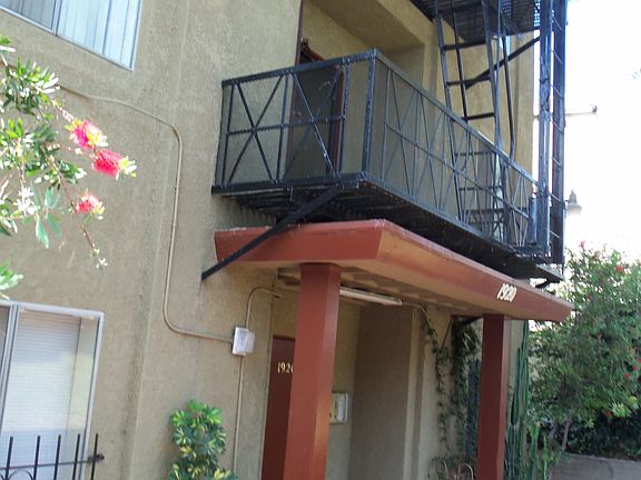 3rd image of 1920 W 25th St APT 101