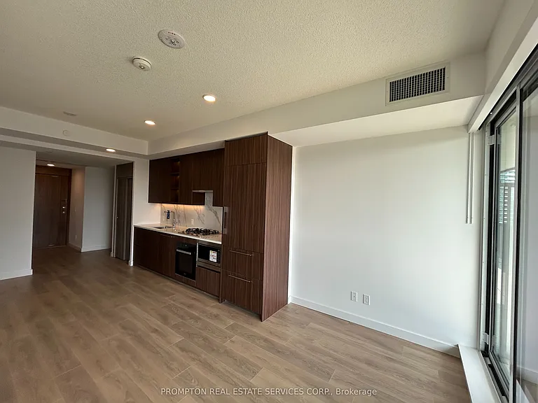 18 Esther Shiner Blvd #1102 — Photo 10