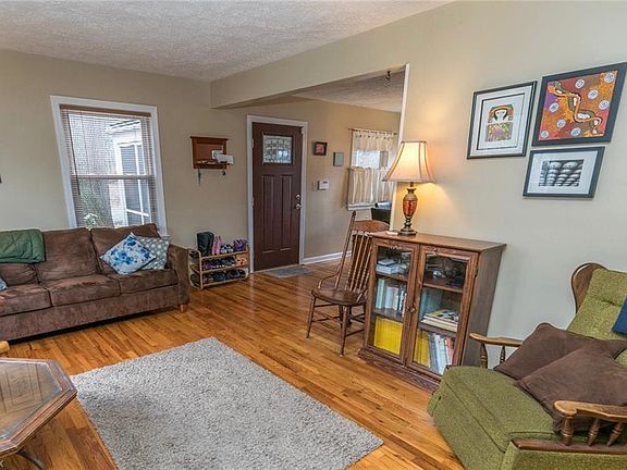 4th image of 600 Woodside Dr