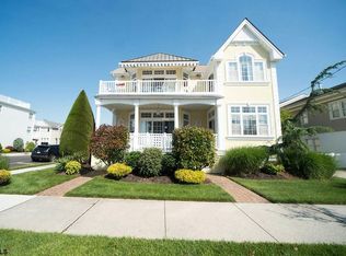 317 22nd St #2, Ocean City, NJ 08226