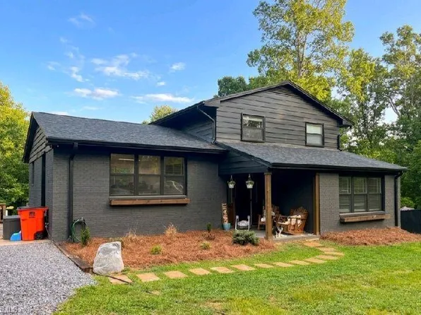 115 Cornelius Ave, Mount Airy, NC 27030