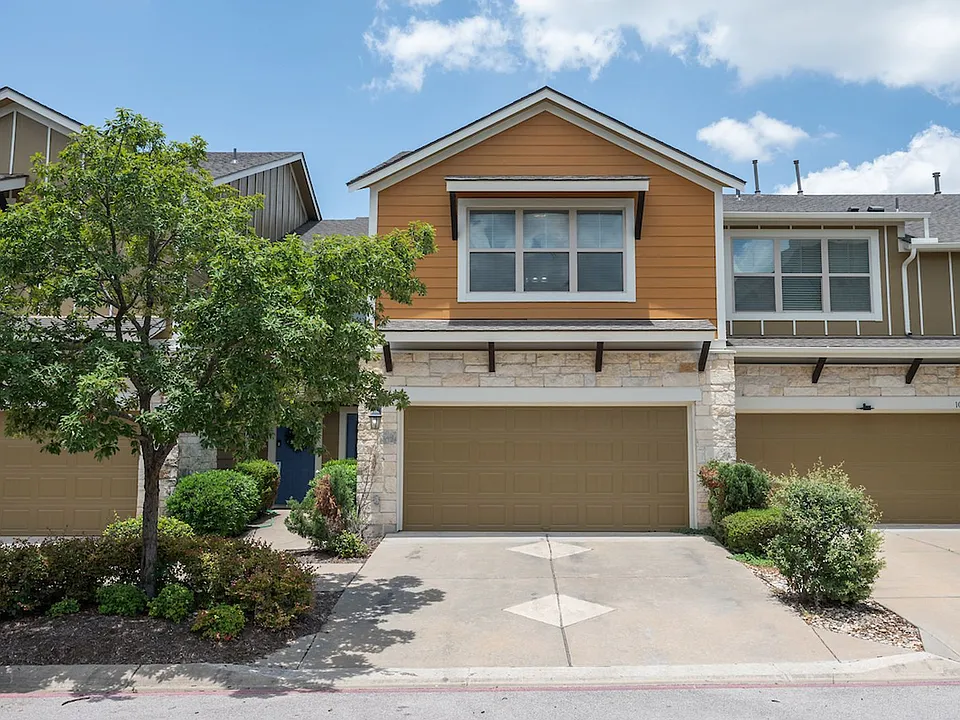 1620 Bryant Dr #103