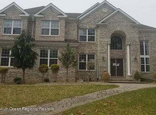 4 Boulder Creek Ct, Jackson, NJ 08527