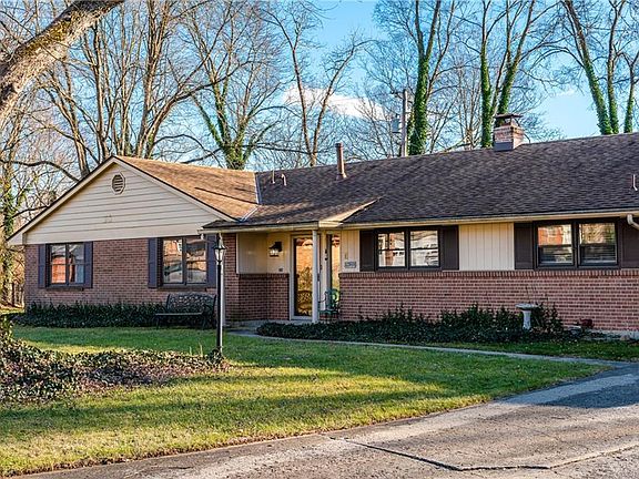 3rd image of 6108 Knowlton Ct