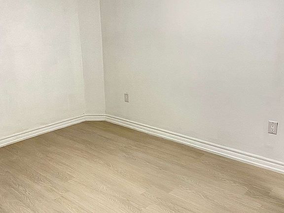 5th image of 49 Glenmore Dr #Basement