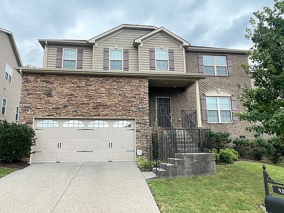 2nd image of 920 Bordeaux Pl