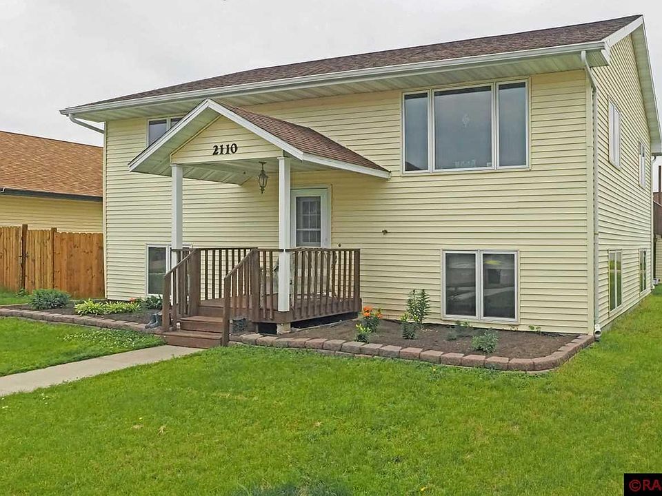 1st image of 2110 Bunker Ln