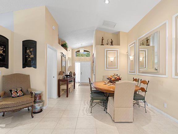 4th image of 7288 Lugano Drive