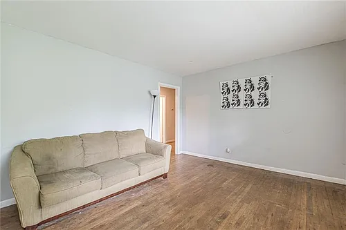 350 Brooks Ave SW Photo 1