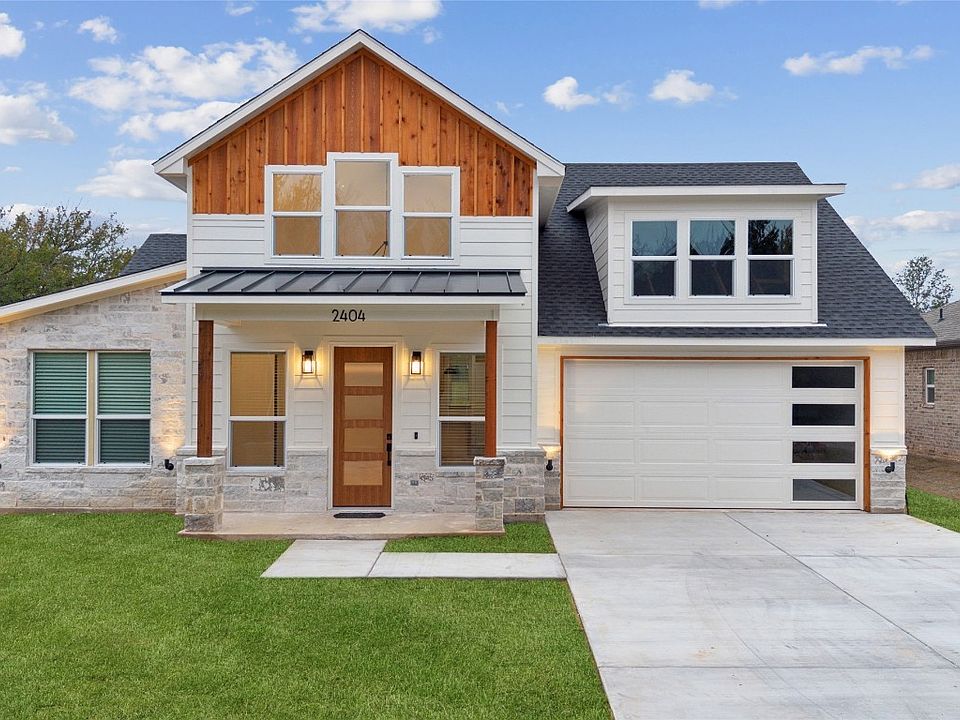 1st image of 2404 Forest Hill Ln