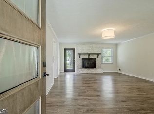 306 Tyrone Rd, Fayetteville, GA 30214