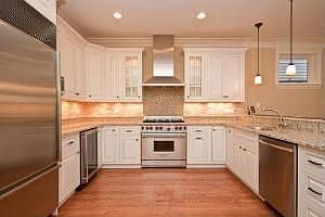 4th image of 2525 N Southport Ave #1N