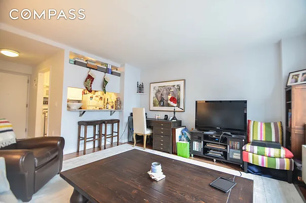 Rented by Compass | media 17