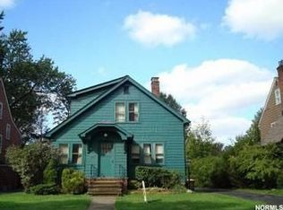 2392 Edgerton Rd, University Hts, OH 44118