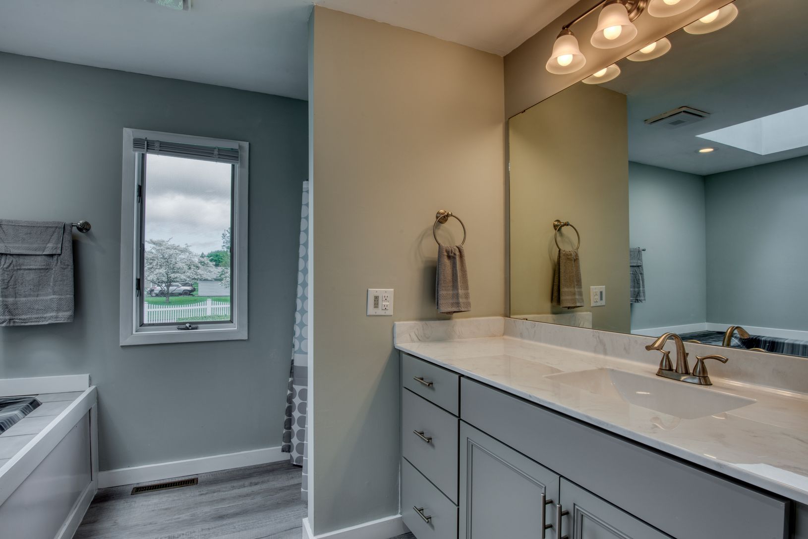  Guest Bath