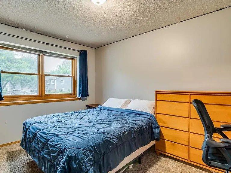 11941 W Rolling Hills Dr — Photo 2