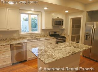 74 Hudson St #2F, Somerville, MA 02143