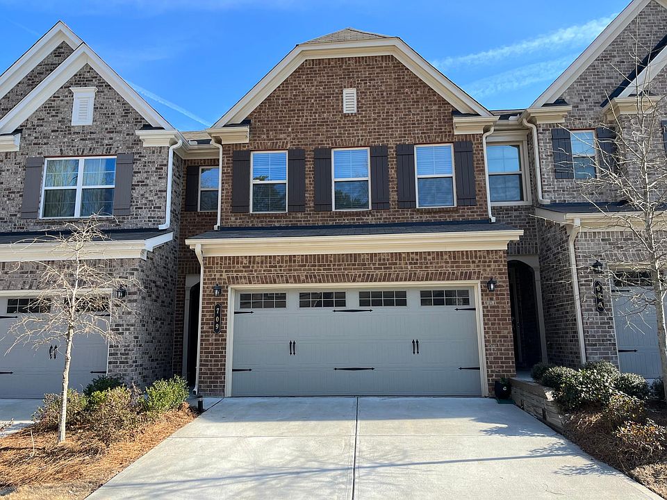 1st image of 707 Lansing Grove Way