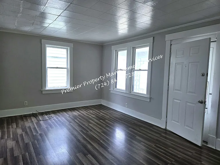201 Mills Way — Photo 6