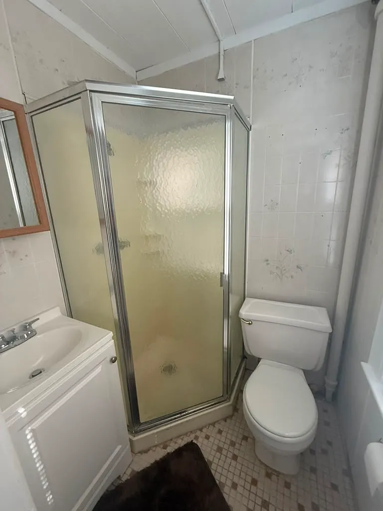 Studio, $1,700 — Photo 4