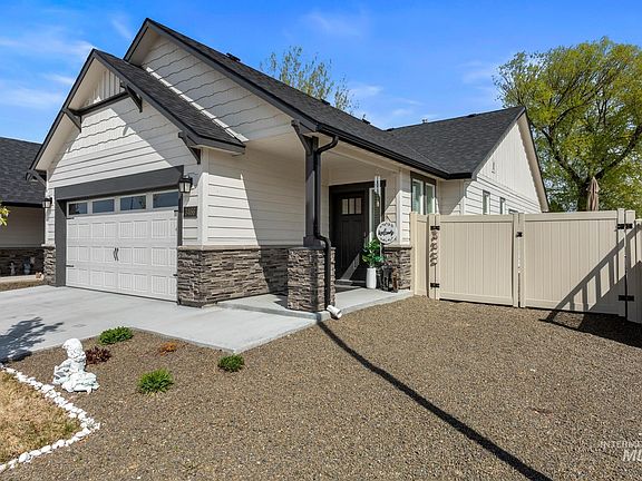 4th image of 3466 S Garibaldi Pl