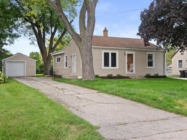 8053 North 45th STREET, Brown Deer, WI 53223