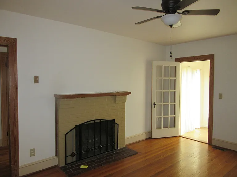 1013 Kensington Ave — Photo 9