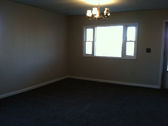 4th image of 502 Nebraska Street