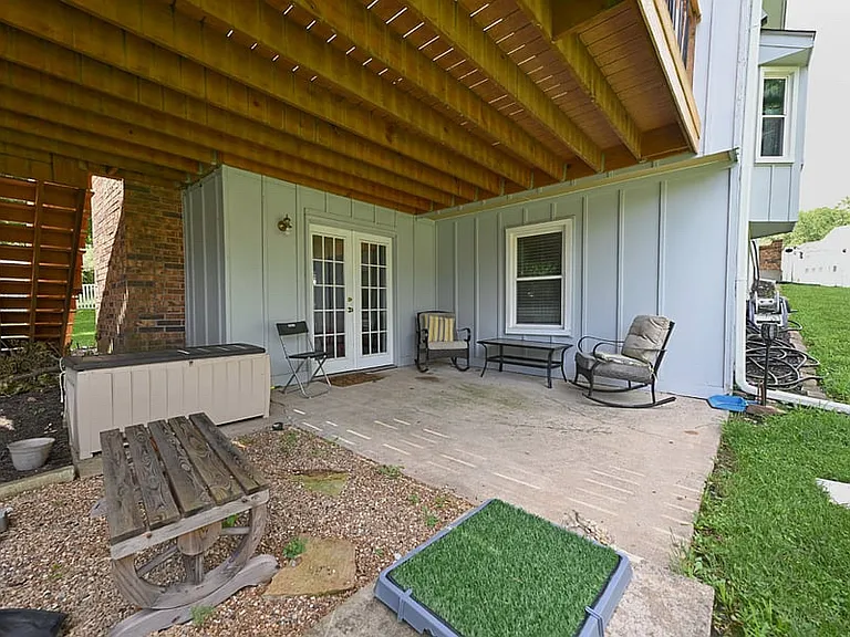 Caenen St — Photo 2