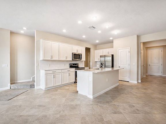 4th image of 8632 Escue St