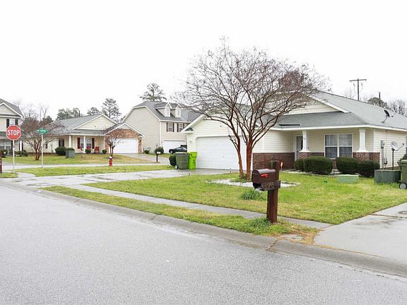 3rd image of 398 Fox Squirrel Cir