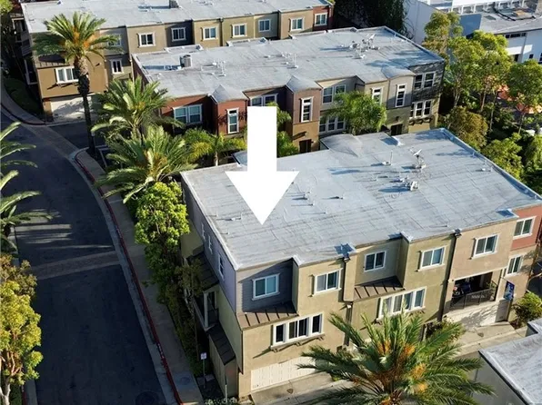 10 Bluefin Ct, Newport Beach, CA 92663