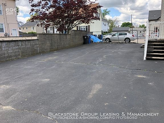 2nd image of 696 Park Ave