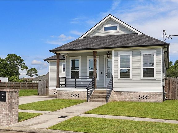 2nd image of 2313 Aycock St