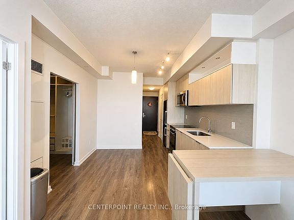 3rd image of 50 Forest Manor Rd #2009