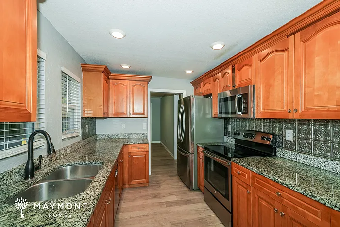 1705 E Lambright St N — Photo 5