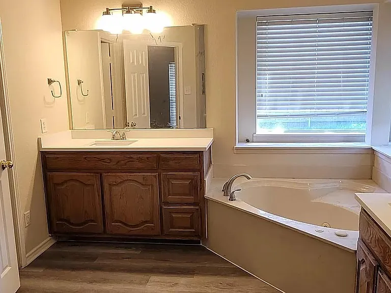 8301 Blacktail Trl — Photo 12