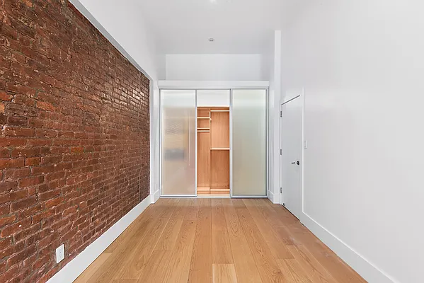 Sold by Christie's International Real Estate Group, LLC | media 10